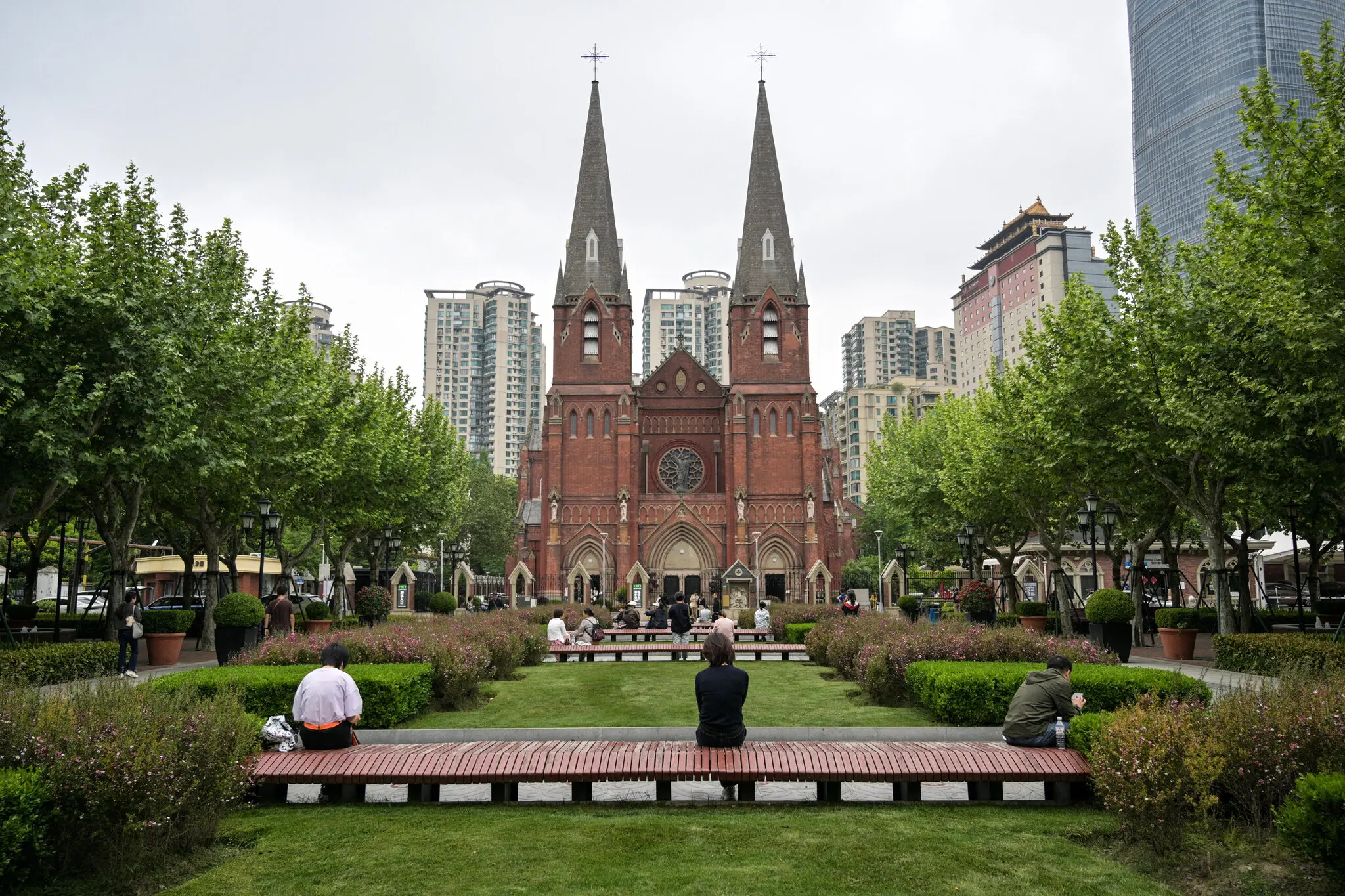 Китай підтверджує готовність поглиблювати відносини з Ватиканом: перспективи та виклики після смерті Папи Франциска